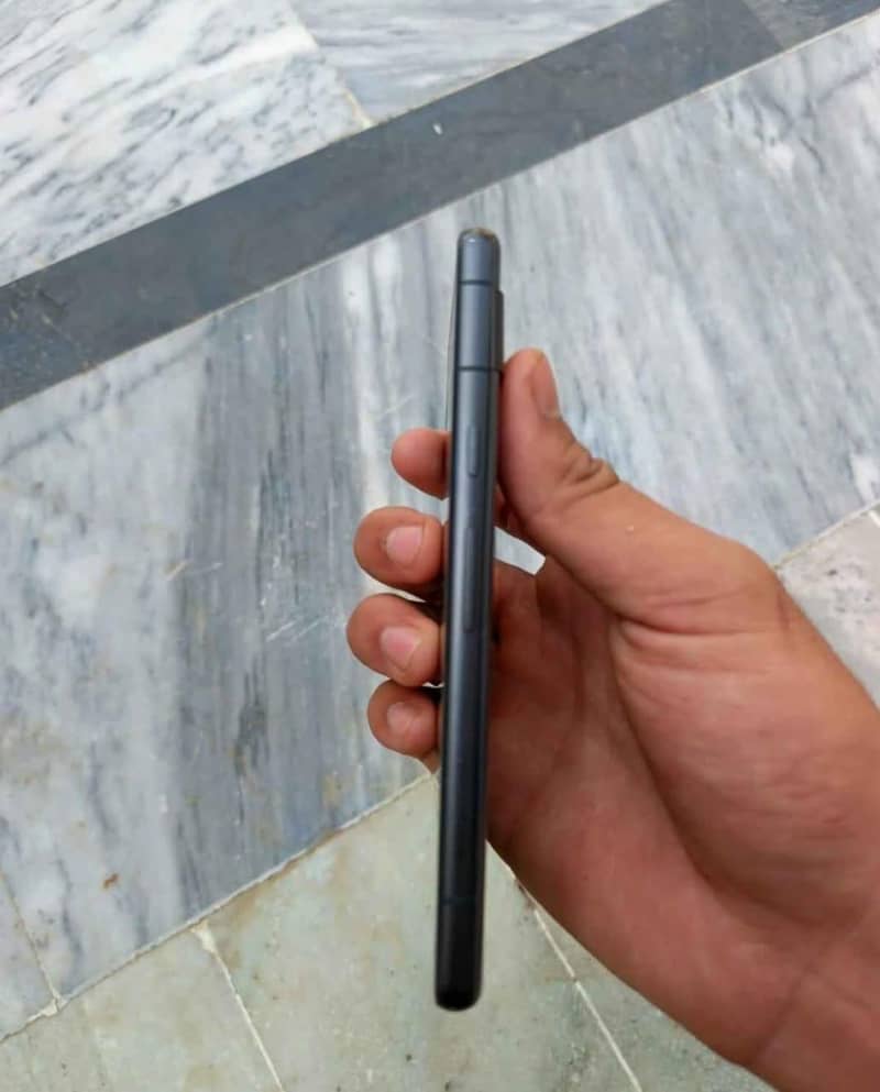 Google Pixel 7a 5