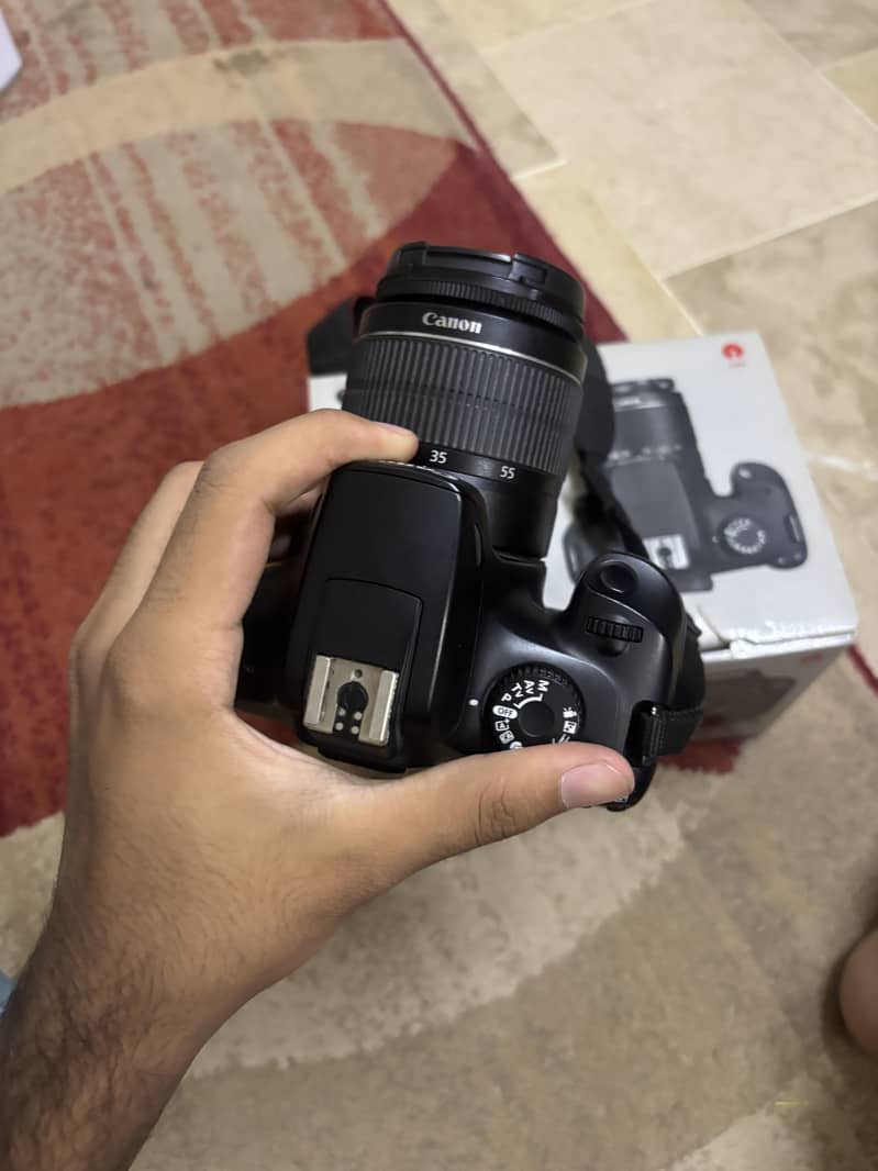 Canon eos 4000d 0