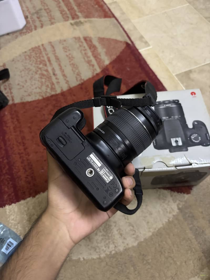 Canon eos 4000d 1
