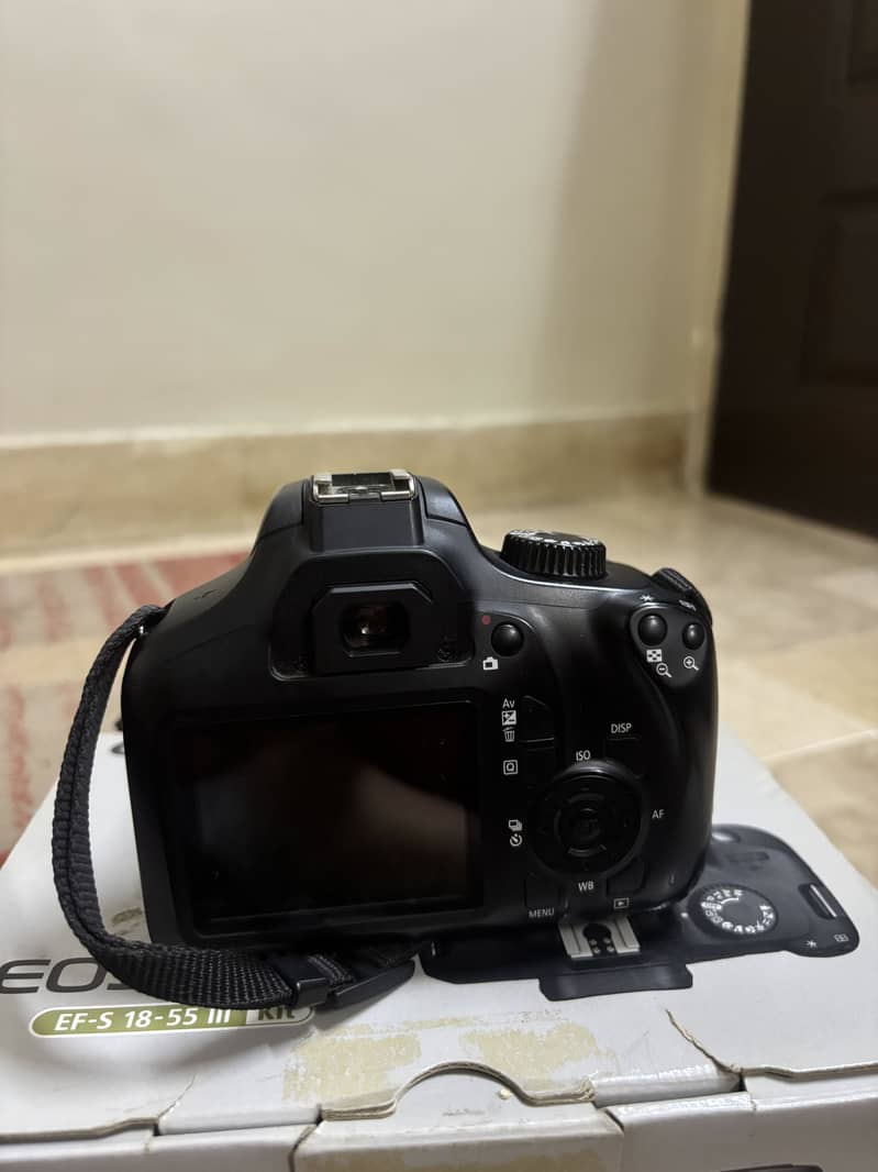 Canon eos 4000d 2