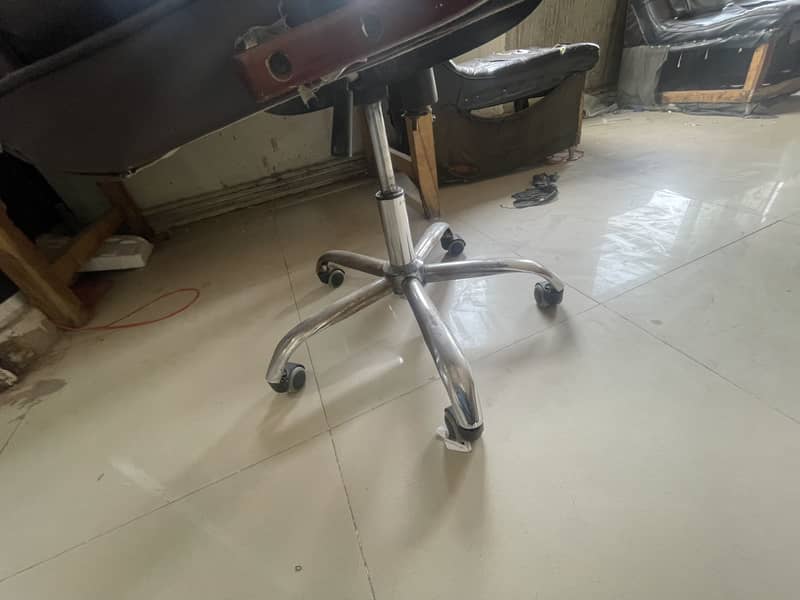 Offiuce chair 2