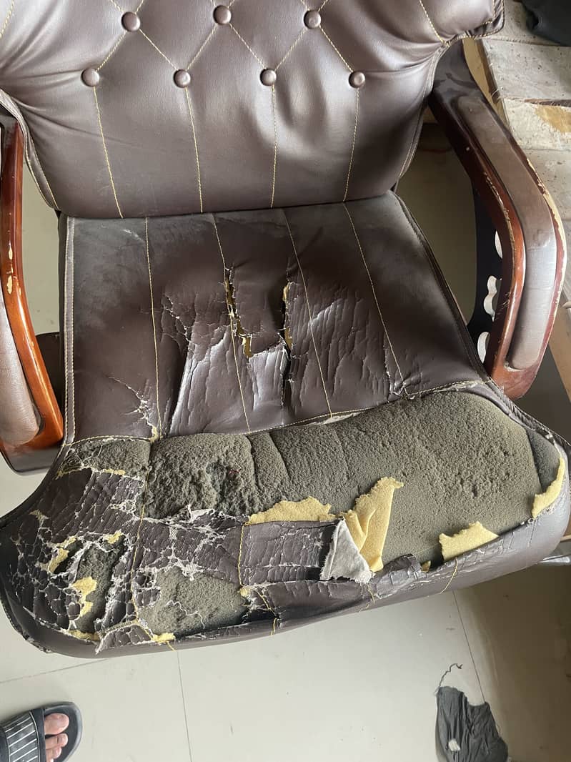 Offiuce chair 7