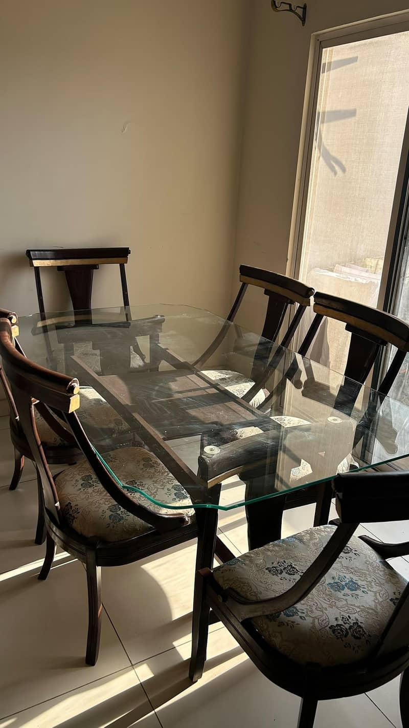 6 seater dining table 1