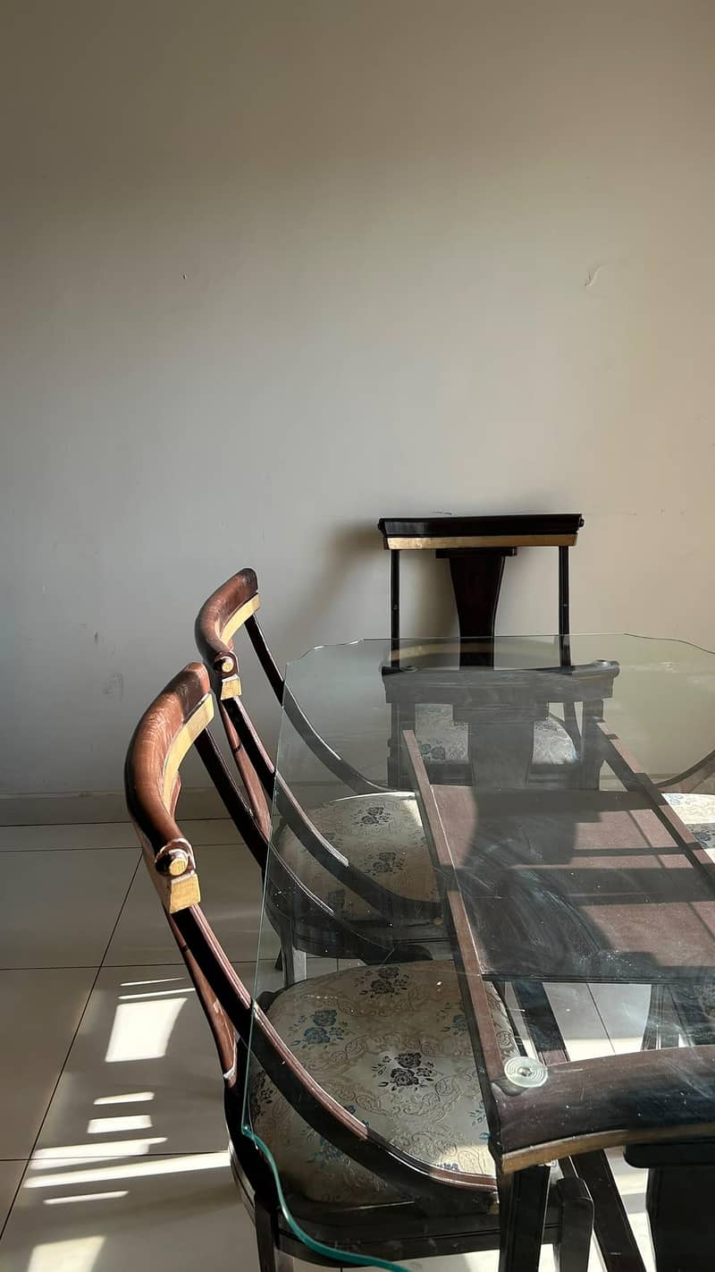 6 seater dining table 3