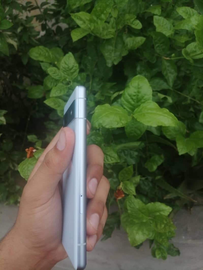 Google Pixel 7a 2