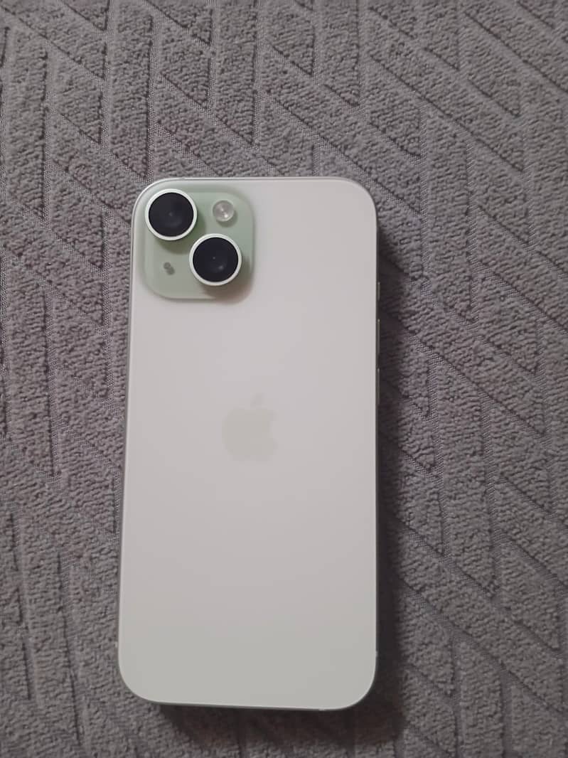 Apple iPhone 15 1