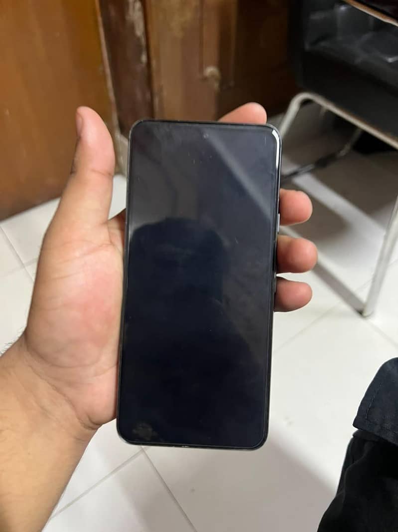 Google Pixel 8 5