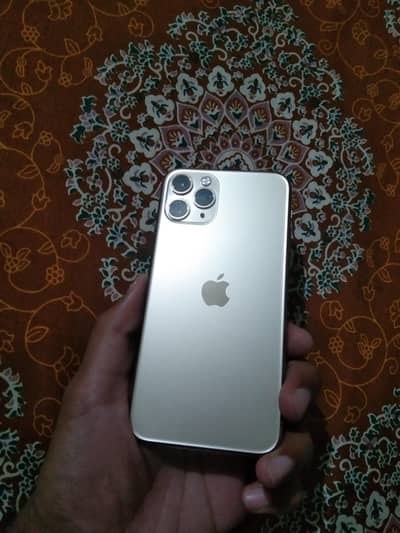 iphone 11 pro Lush condition