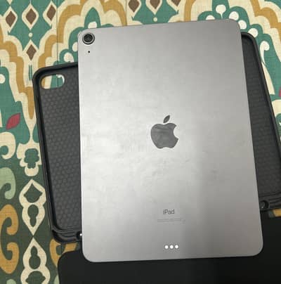 Ipad air 4 64 gb no scratch