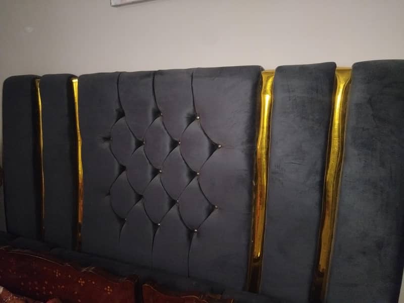 Double bed 0