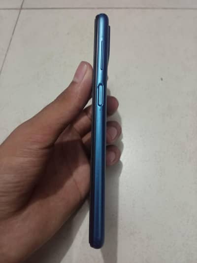 iPhone 7 || 128 || Official PTA Approved