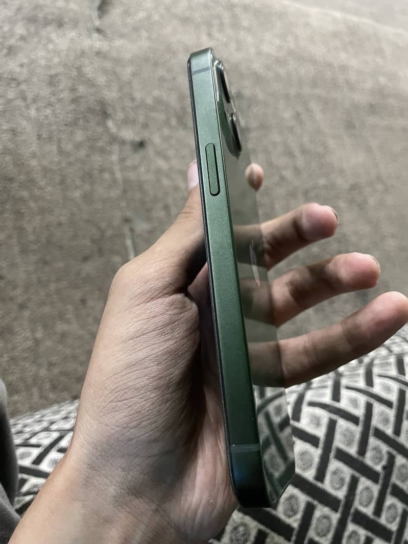 iphone 13 4