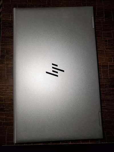 HP Elitebook 1040 G8 Touch X360 16GB ram DDR4, 256GB SSD(Upgradable)