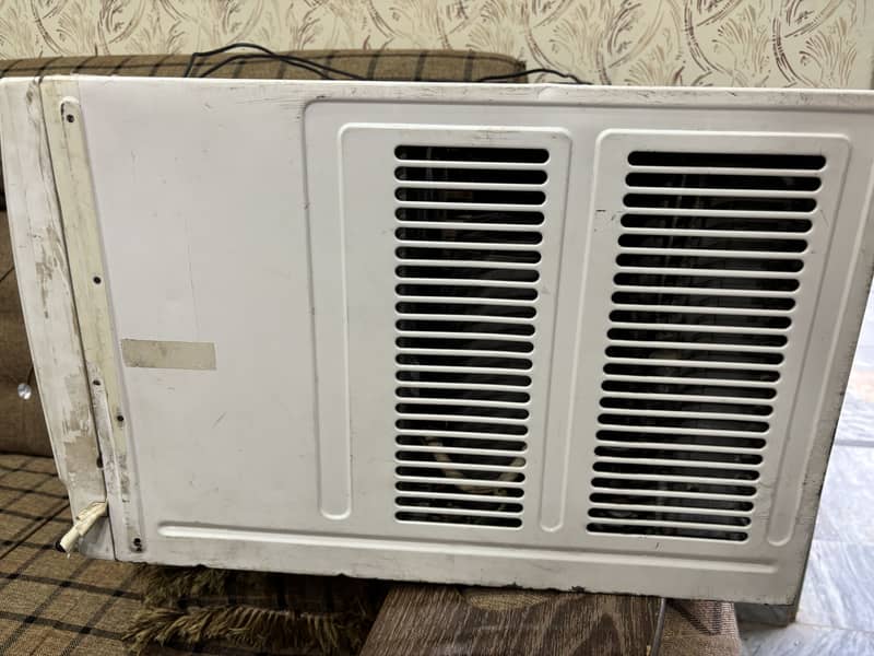 Window AC 1