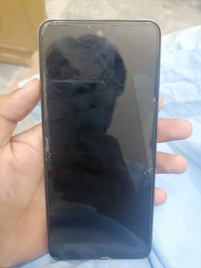Infinix Hot 40 8 128 9/10 condition with box
