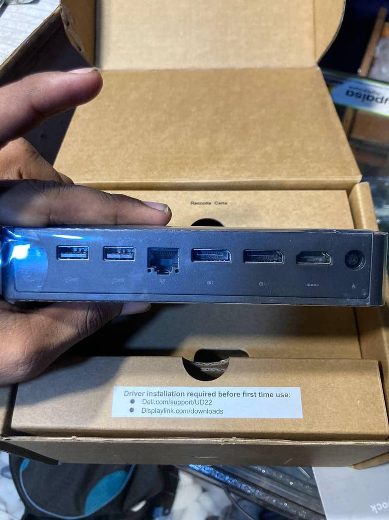 Dell UD22 docking station 7