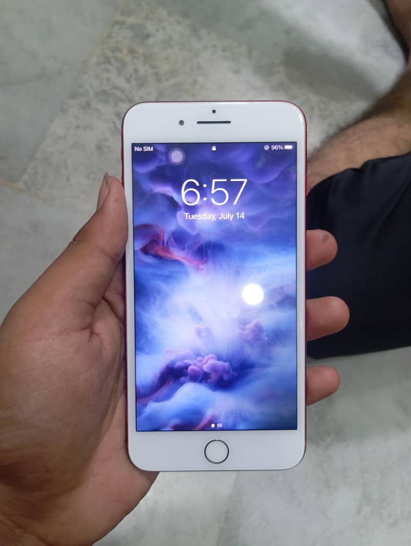 Apple iPhone 7 Plus 1
