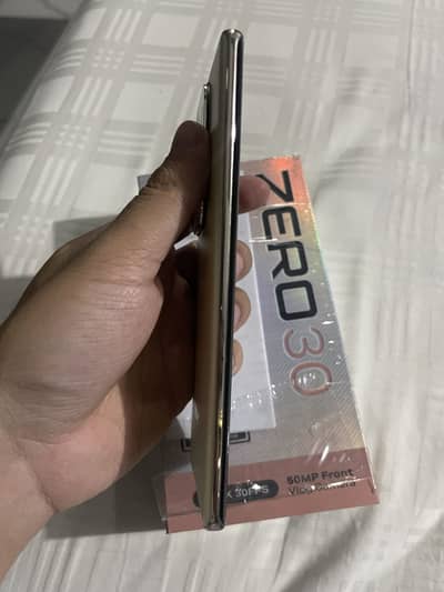 Infinix Zero 30