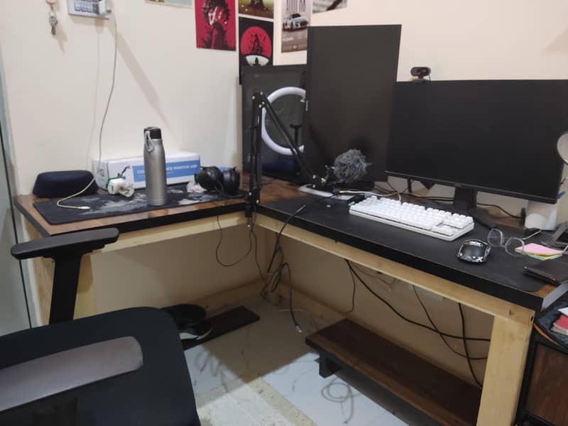 L Shaped Corner Table 1