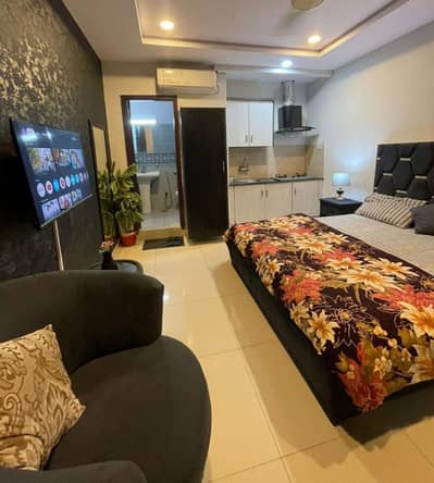 Daily basis weekly basis studio fully furnished luxury apartments available for rent Gulberg greens Islamabad