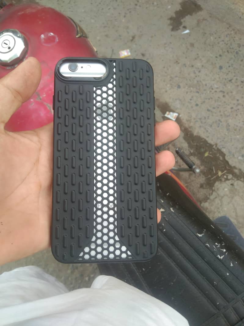 Apple iPhone 6 Plus 7
