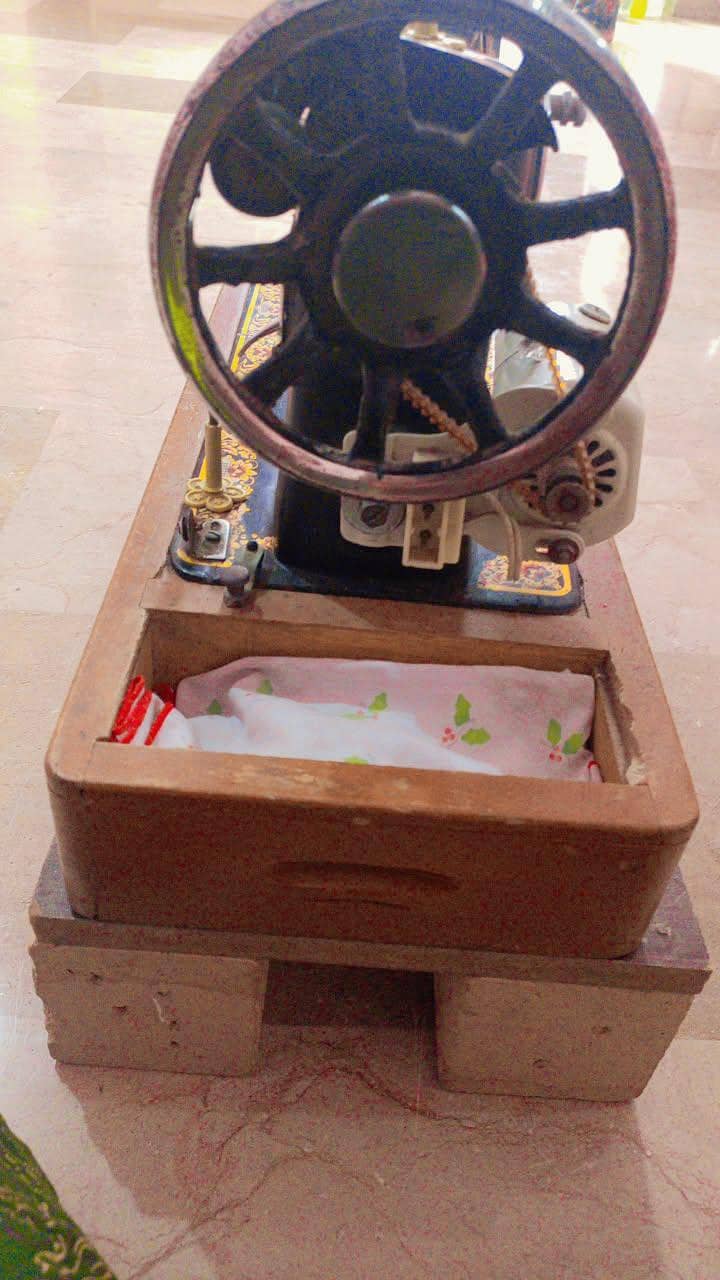 SHEEBA sewing machine 2