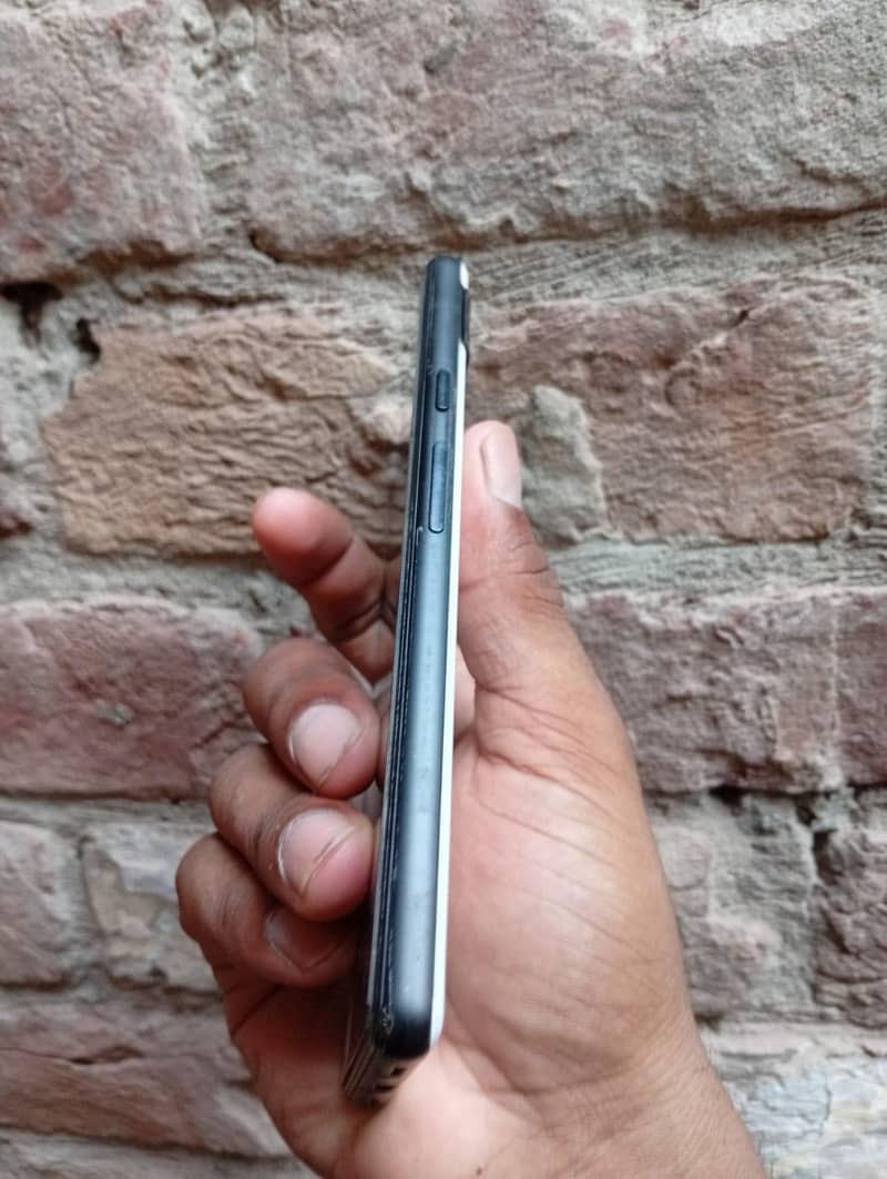 Google pixel 6A 1