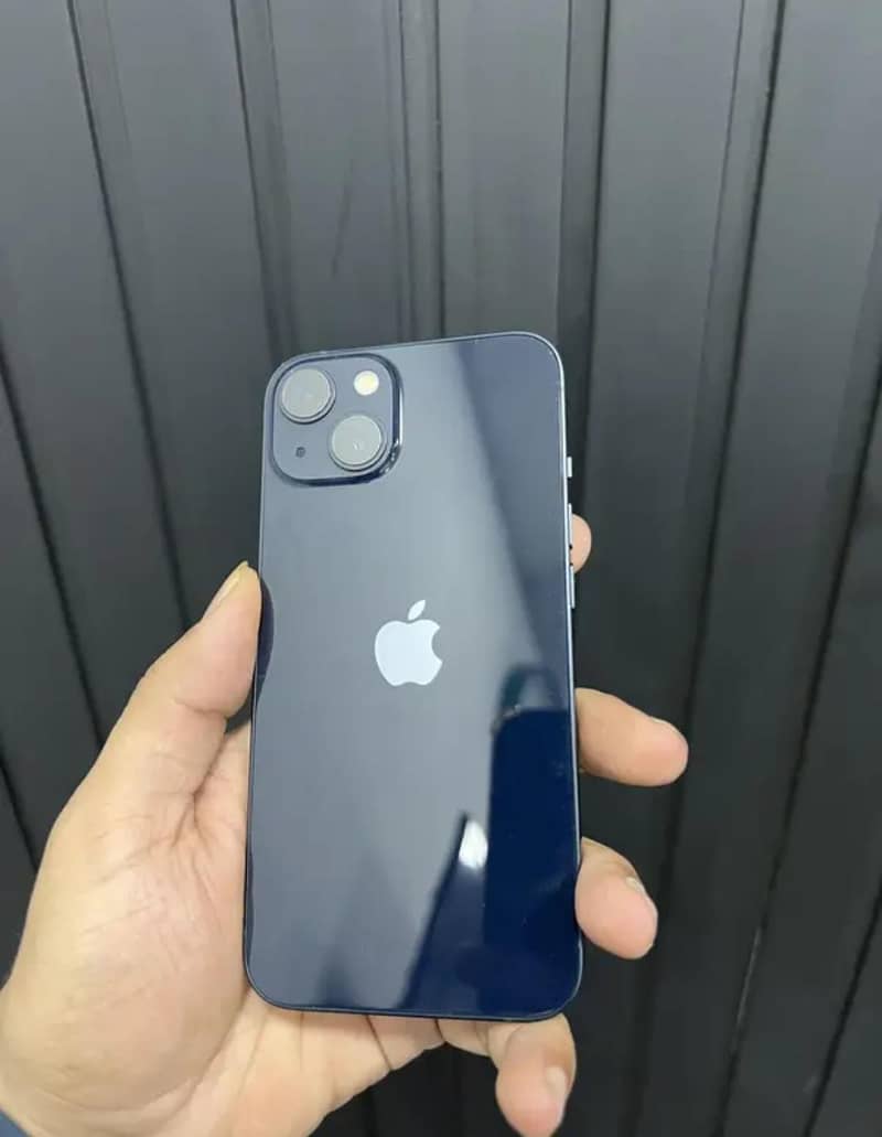 Apple iPhone 13 3