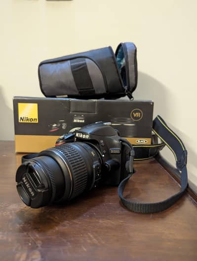 Nikon D3200 ( 18-55 mm lens ) + original packaging + bag