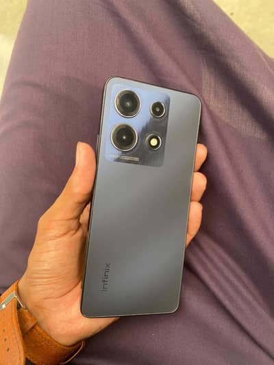 Infinix Note 30