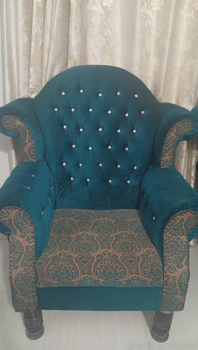 7 pieces in size sofa set
