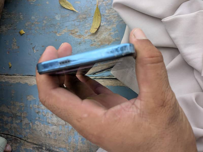 Tecno CAMON 20 2