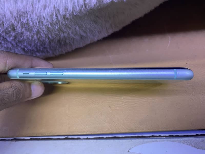 Apple iPhone 11 2