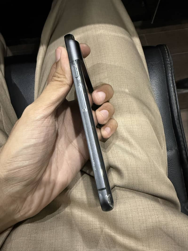 Google Pixel 8 2