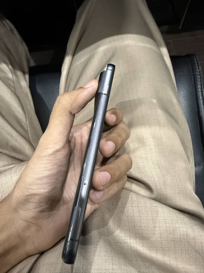 Google Pixel 8 3