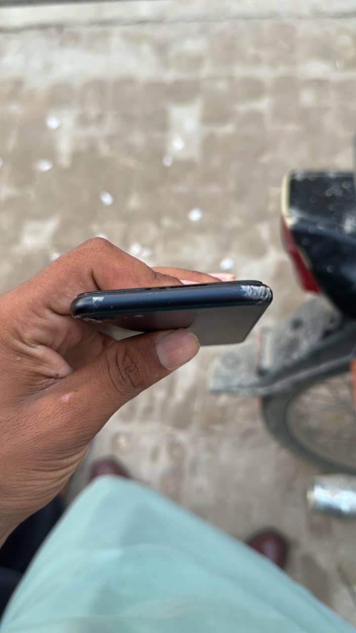 Apple iPhone SE 0