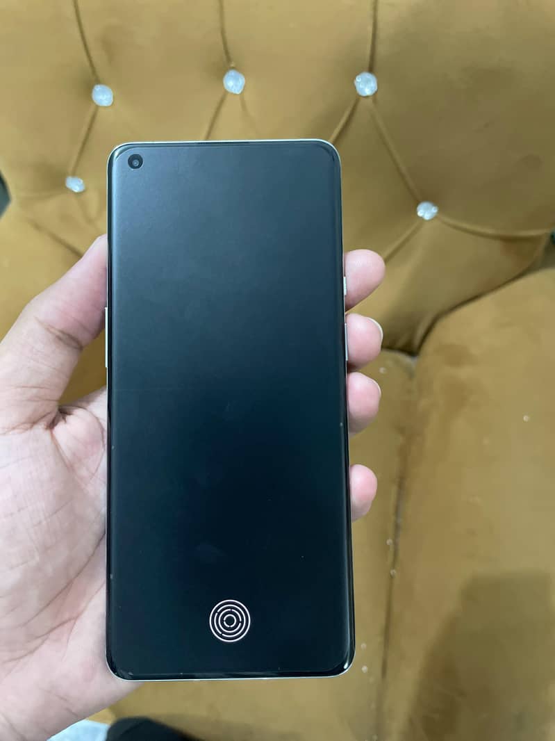 One Plus 9 Pro 4