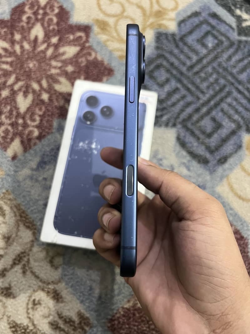 iPhone 17 Pro Max 1