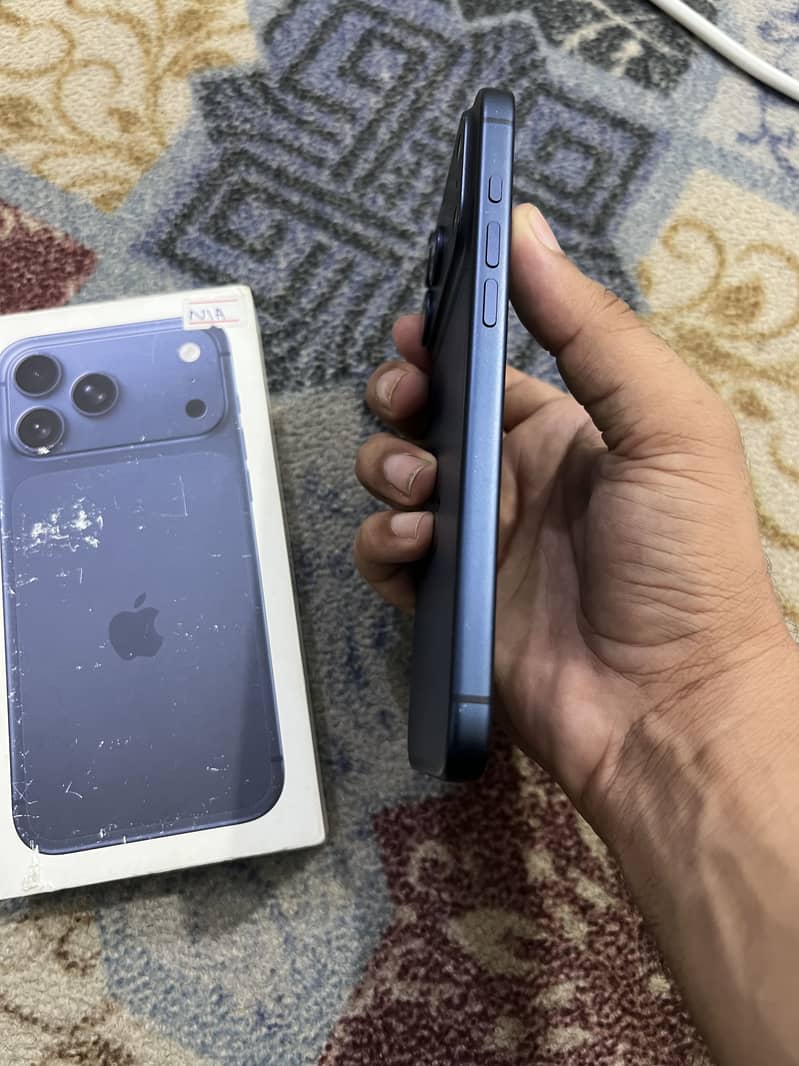 iPhone 17 Pro Max 2