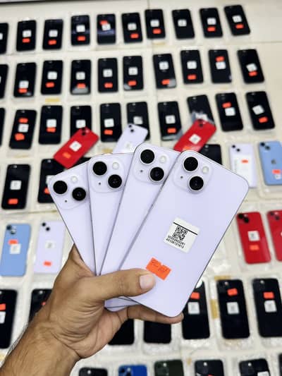 Apple iPhone 13