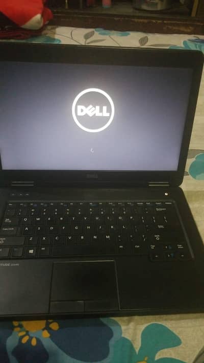 Dell Latitude E5440  i3 4th generation 8GB  256 GB SSD