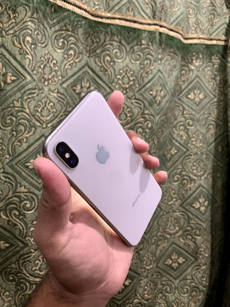IPHONE X 5