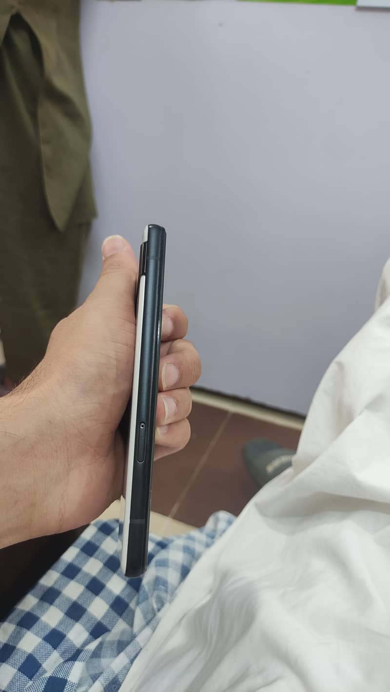 Google Pixel 6a 4