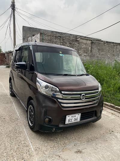 Nissan Roox 2014/17