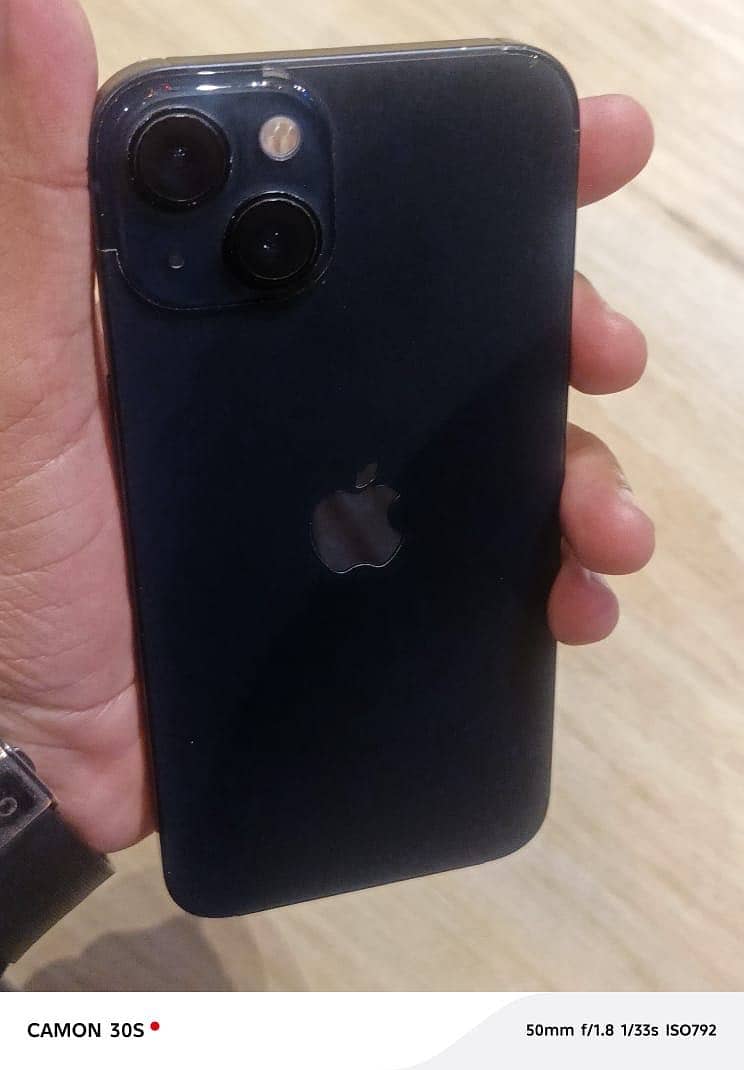 Apple iPhone 13 0