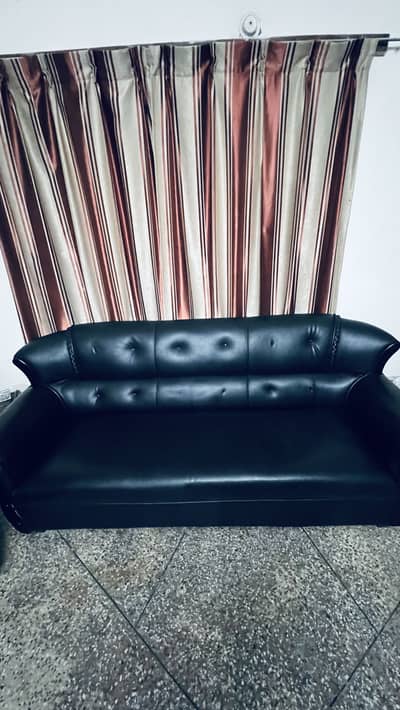 Leather 5 seater sofa 8/10