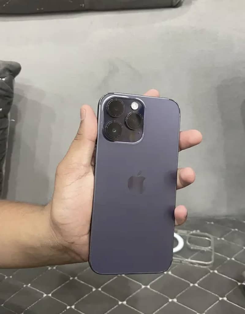 iPhone 14 Pro Max 1