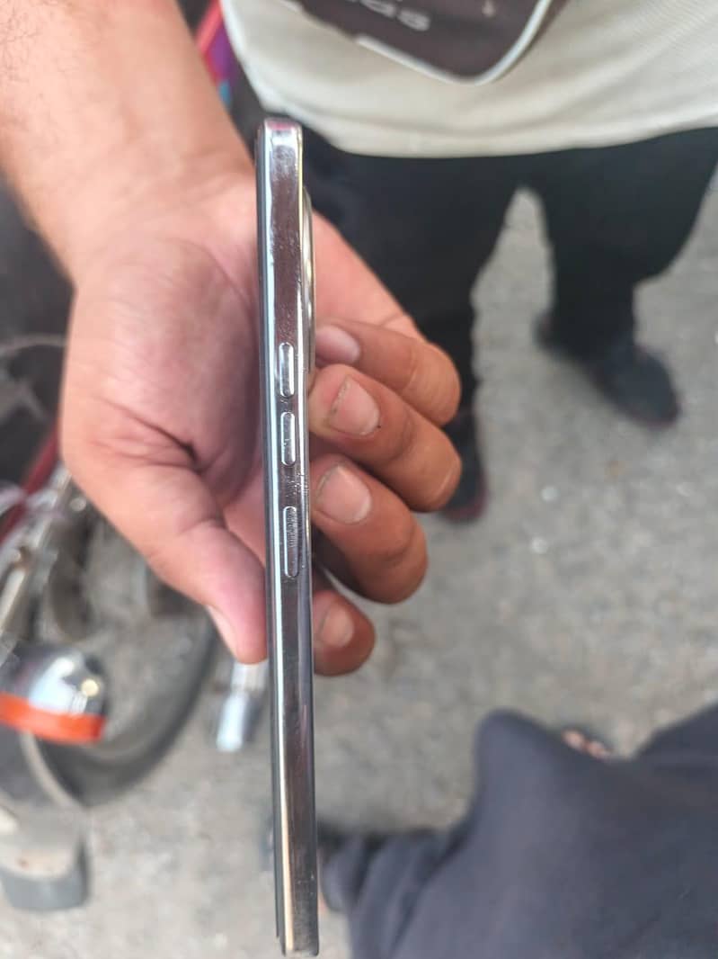 Tecno CAMON 30 5