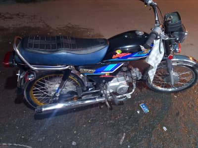 fist hand hai koi b Kam ni Hona wala hai  Honda CD