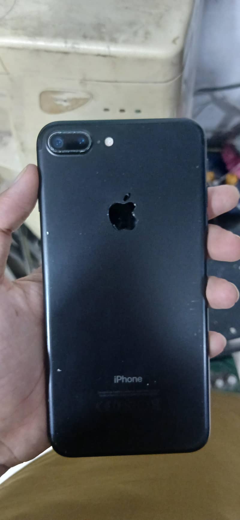 Apple iPhone 7 Plus 1
